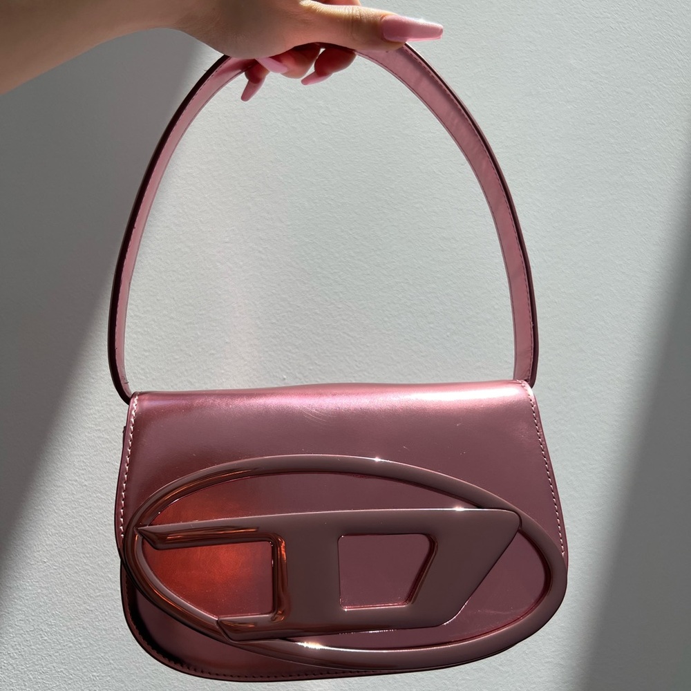 Diesel 1DR Iconic Shoulder Bag in Mirrored Pink Leather